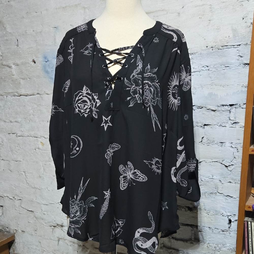 Torrid Black and White Graphic Blouse